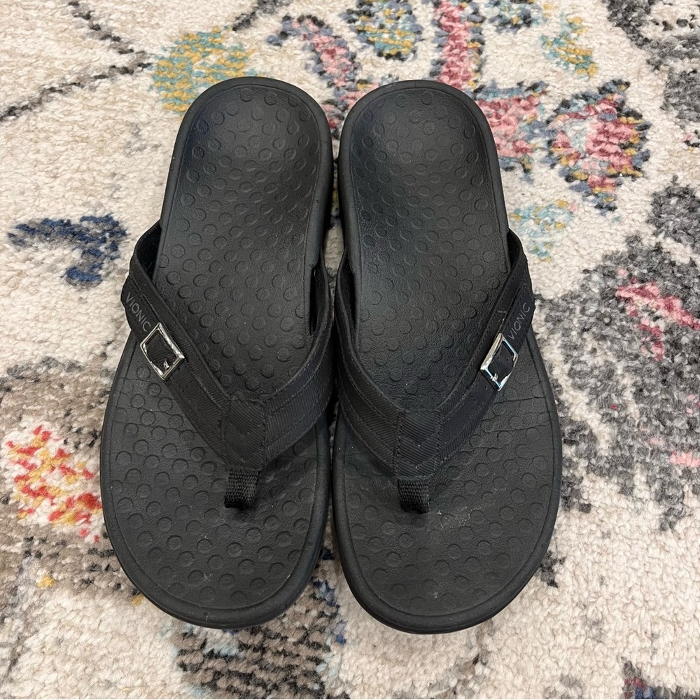 Vionic Black Women’s Flip Flops